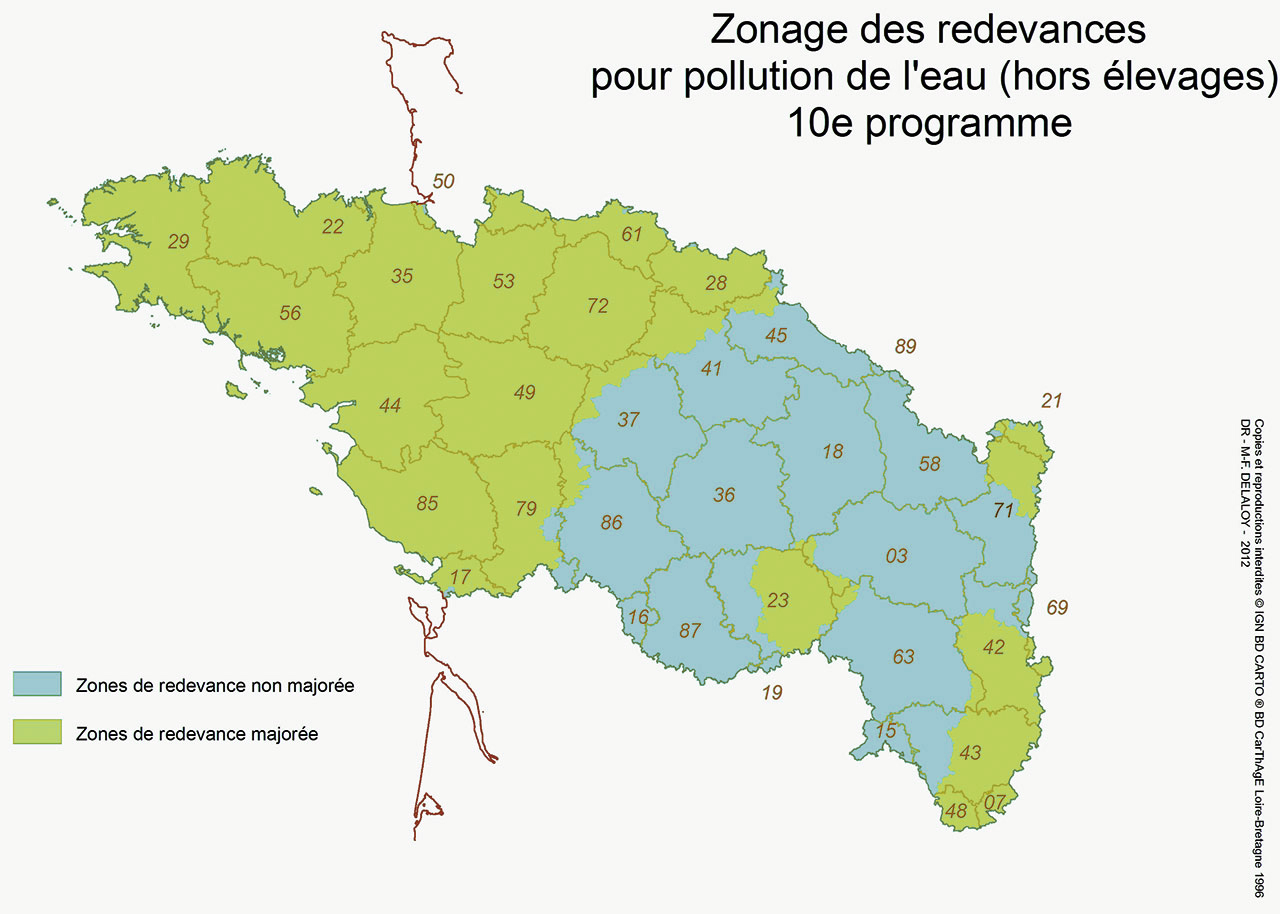 Carte qui représente le bassin Loire-Bretagne. Les départements sont en couleurs pour visualiser les différentes zones de répartition des eaux (fixé par le comité de bassin en fonction de l’état des masses d’eau)